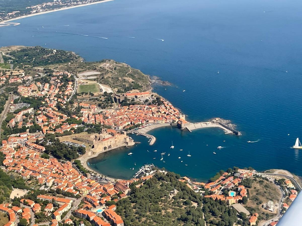 Azur: Beachfront Retreat with Sea Views and Collioure Charm Apartment Exterior photo