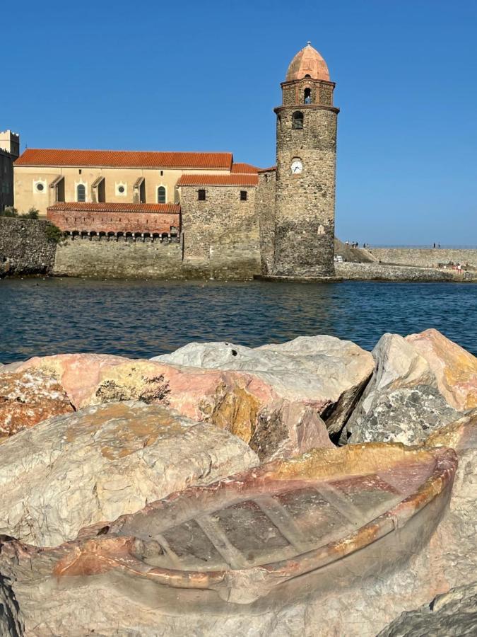 Azur: Beachfront Retreat with Sea Views and Collioure Charm Apartment Exterior photo